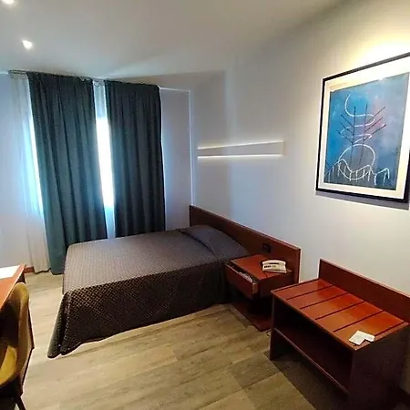 Centrale Otel
